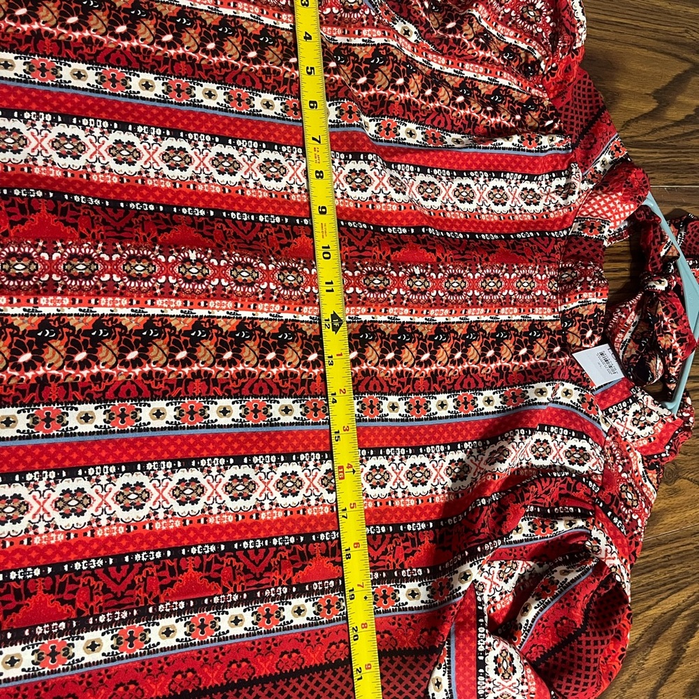 Red Patterned Long Sleeve Blouse - Picture 5 of 7